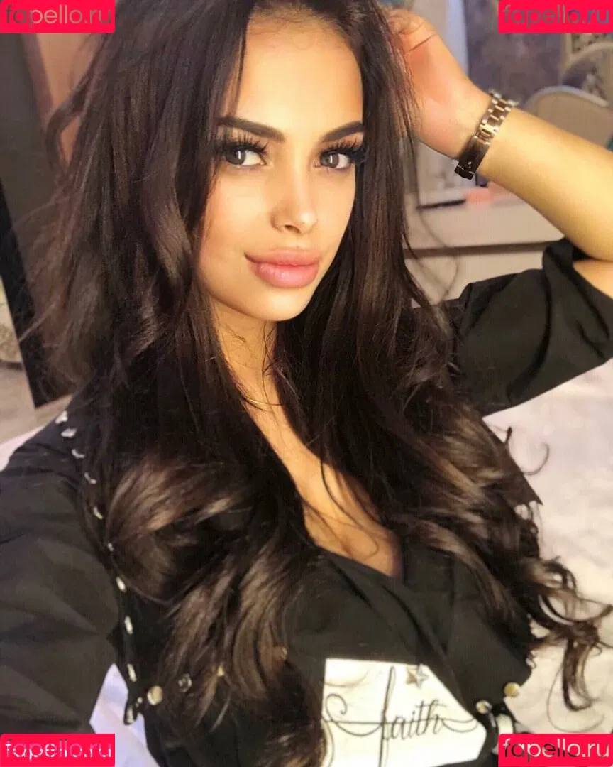 Maya Bulgarien Onlyfans Photo Gallery 