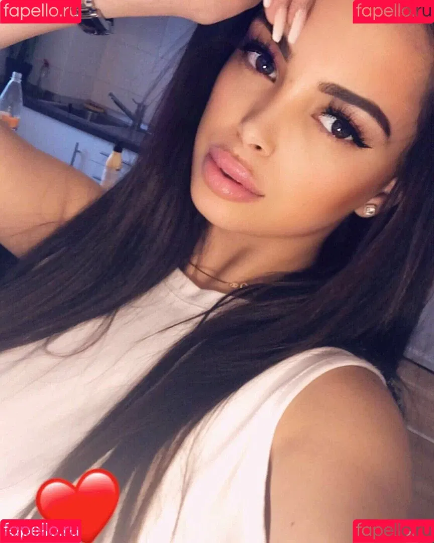 Maya Bulgarien Onlyfans Photo Gallery 