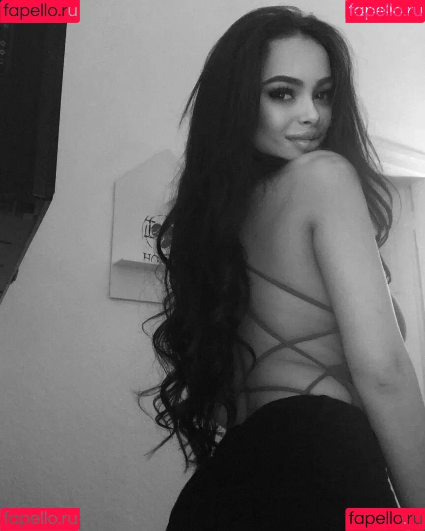 Maya Bulgarien Onlyfans Photo Gallery 