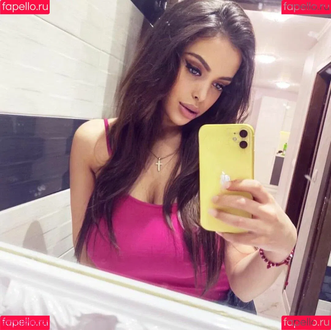 Maya Bulgarien Onlyfans Photo Gallery 