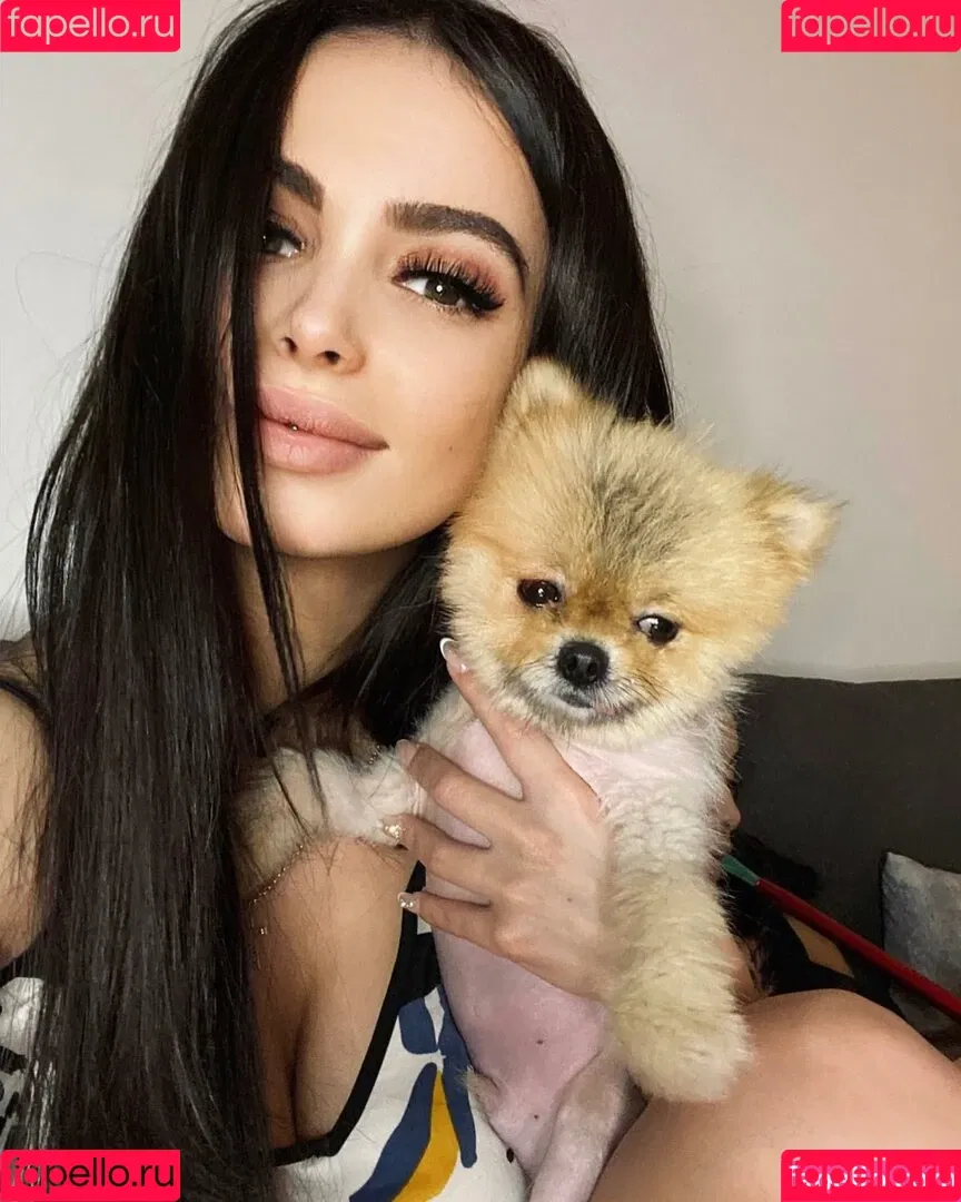 Maya Bulgarien Onlyfans Photo Gallery 