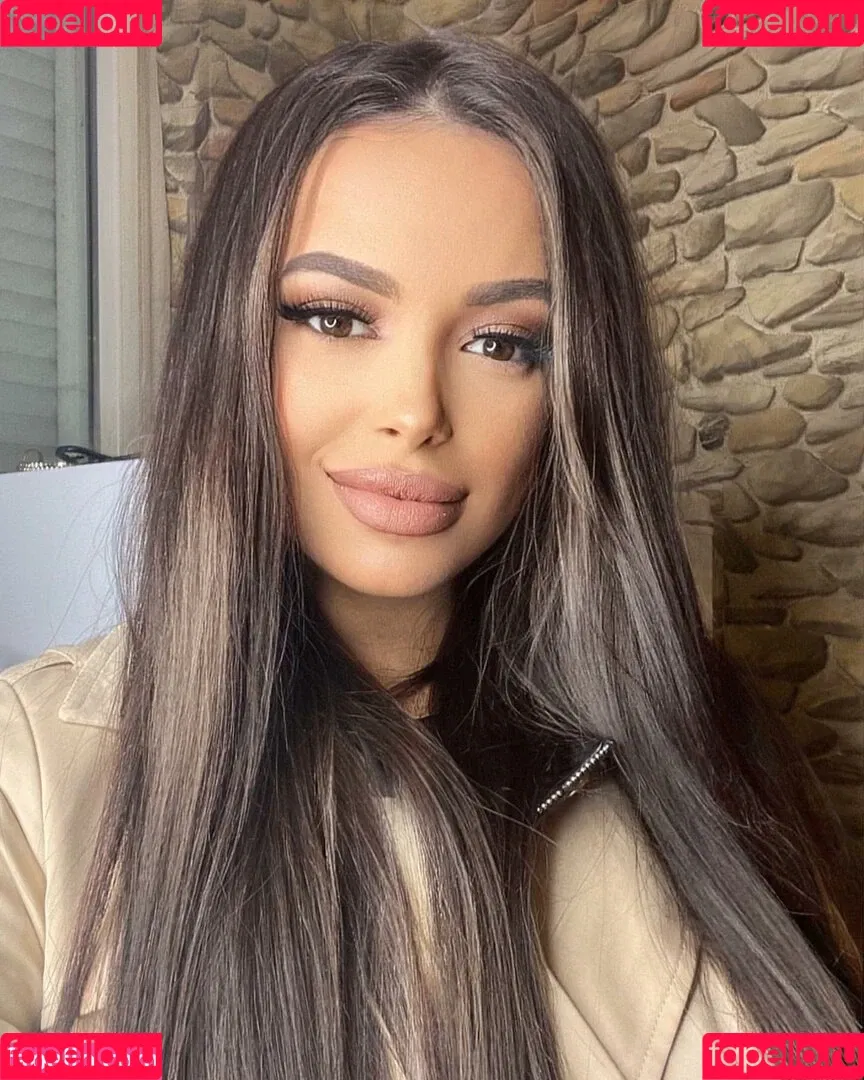 Maya Bulgarien Onlyfans Photo Gallery 