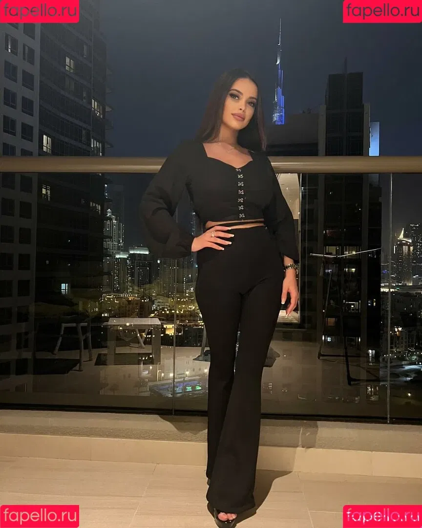 Maya Bulgarien Onlyfans Photo Gallery 