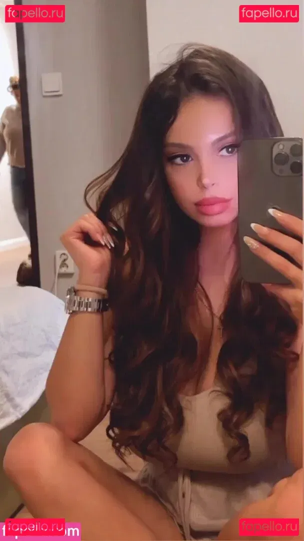 Maya Bulgarien Onlyfans Photo Gallery 