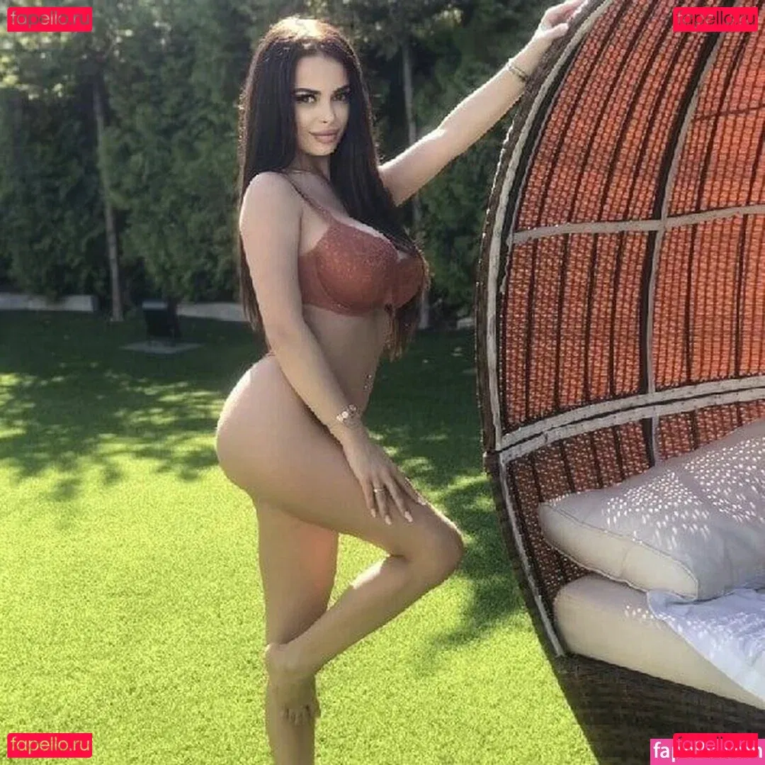 Maya Bulgarien Onlyfans Photo Gallery 
