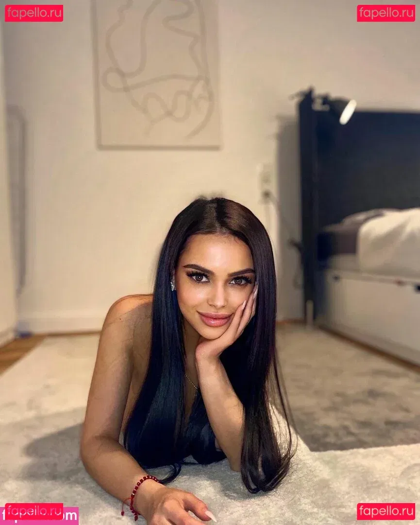 Maya Bulgarien Onlyfans Photo Gallery 