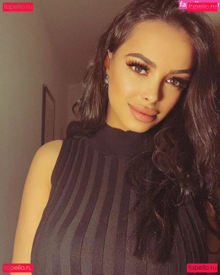 Maya Bulgarien Onlyfans Photo Gallery 