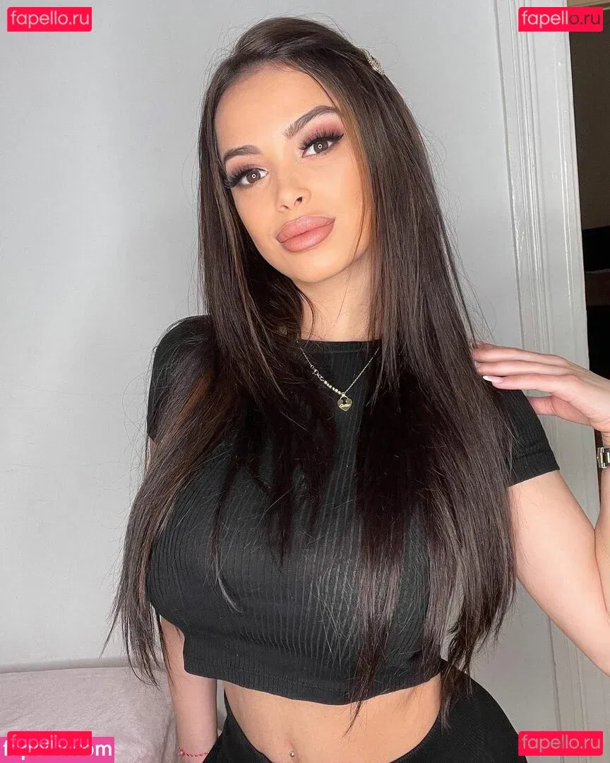 Maya Bulgarien Onlyfans Photo Gallery 