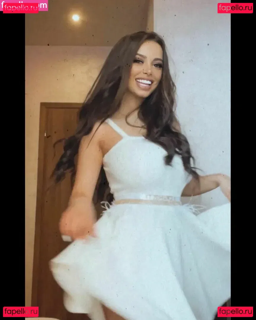 Maya Bulgarien Onlyfans Photo Gallery 