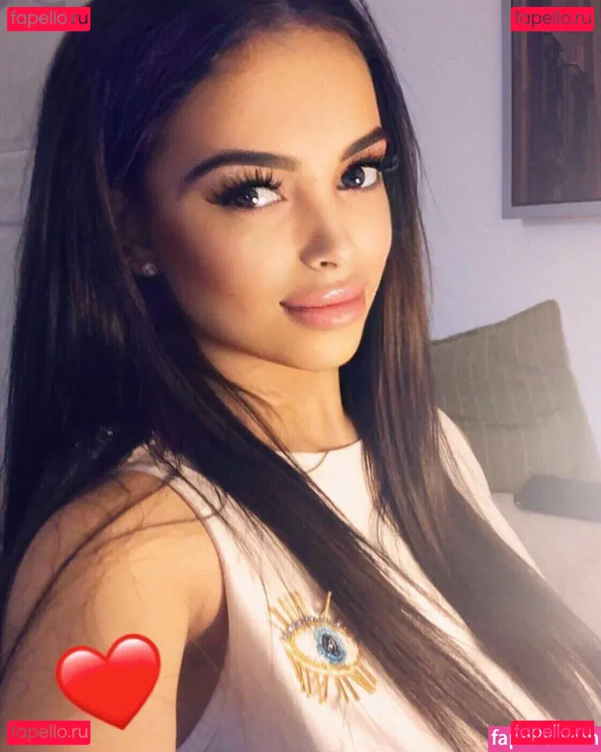 Maya Bulgarien Onlyfans Photo Gallery 