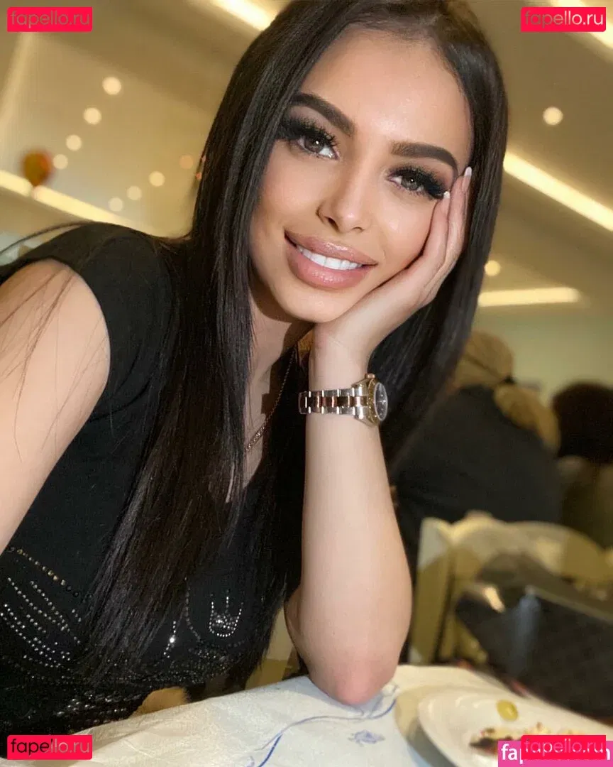 Maya Bulgarien Onlyfans Photo Gallery 