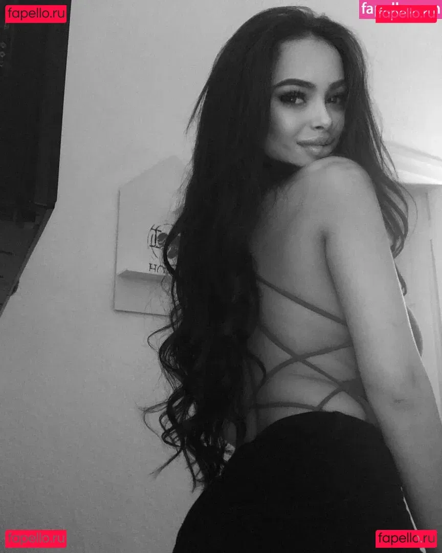 Maya Bulgarien Onlyfans Photo Gallery 