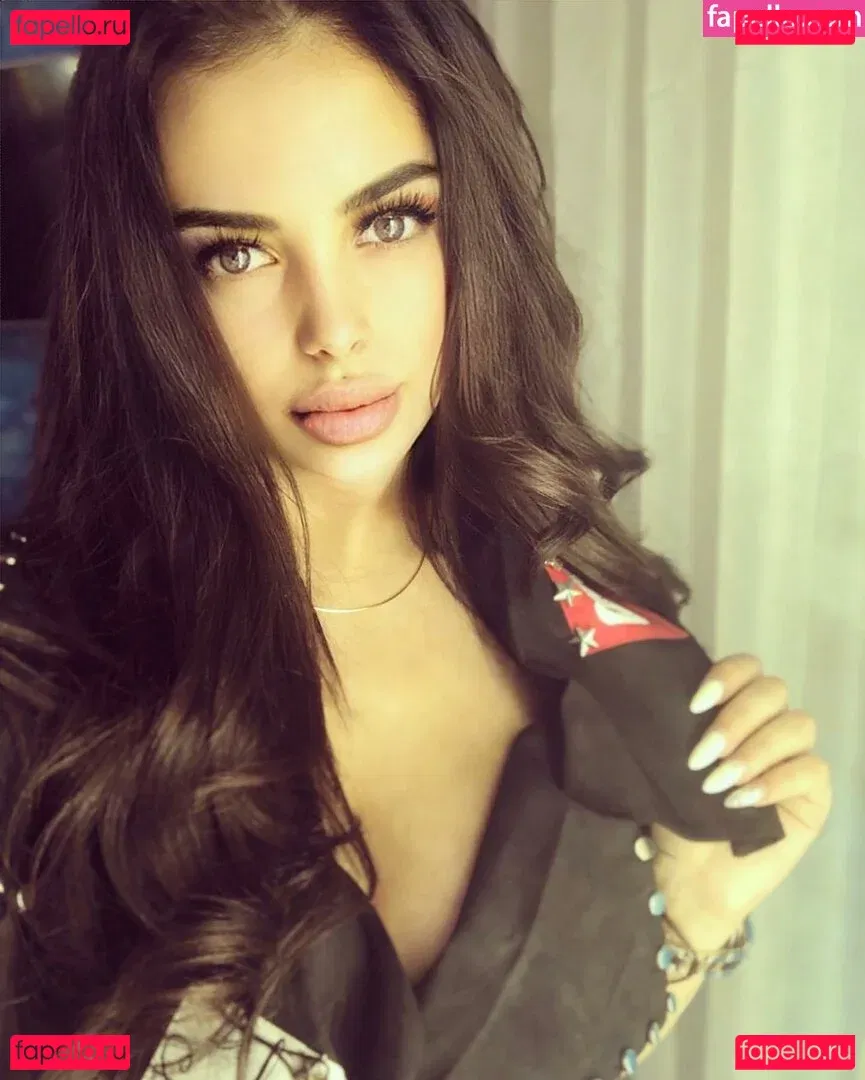 Maya Bulgarien Onlyfans Photo Gallery 