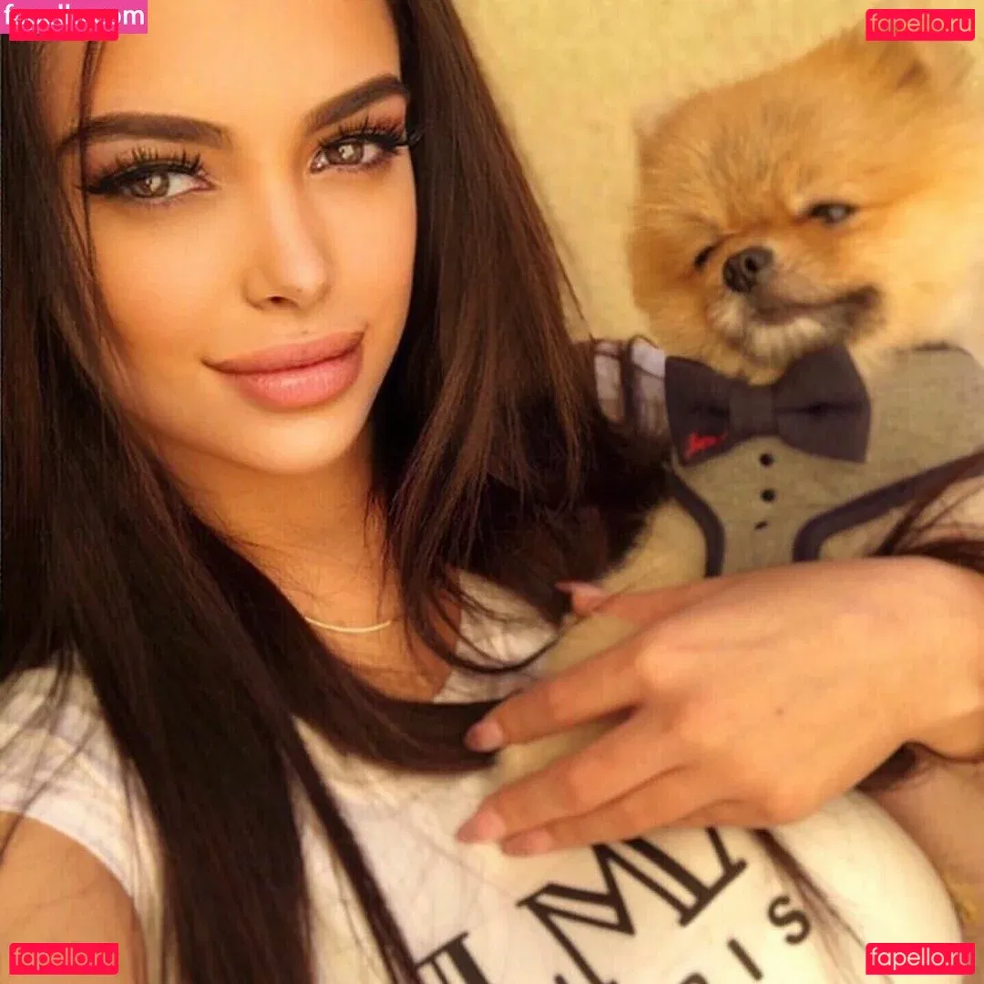 Maya Bulgarien Onlyfans Photo Gallery 