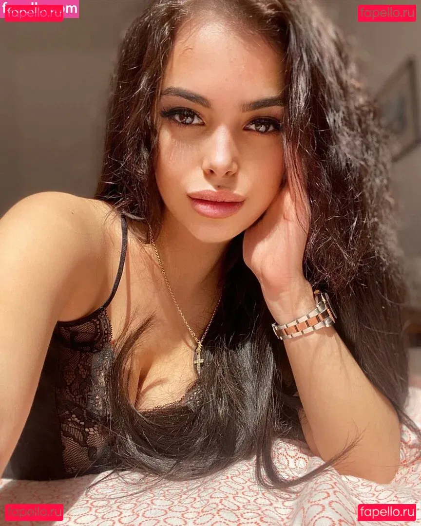 Maya Bulgarien Onlyfans Photo Gallery 