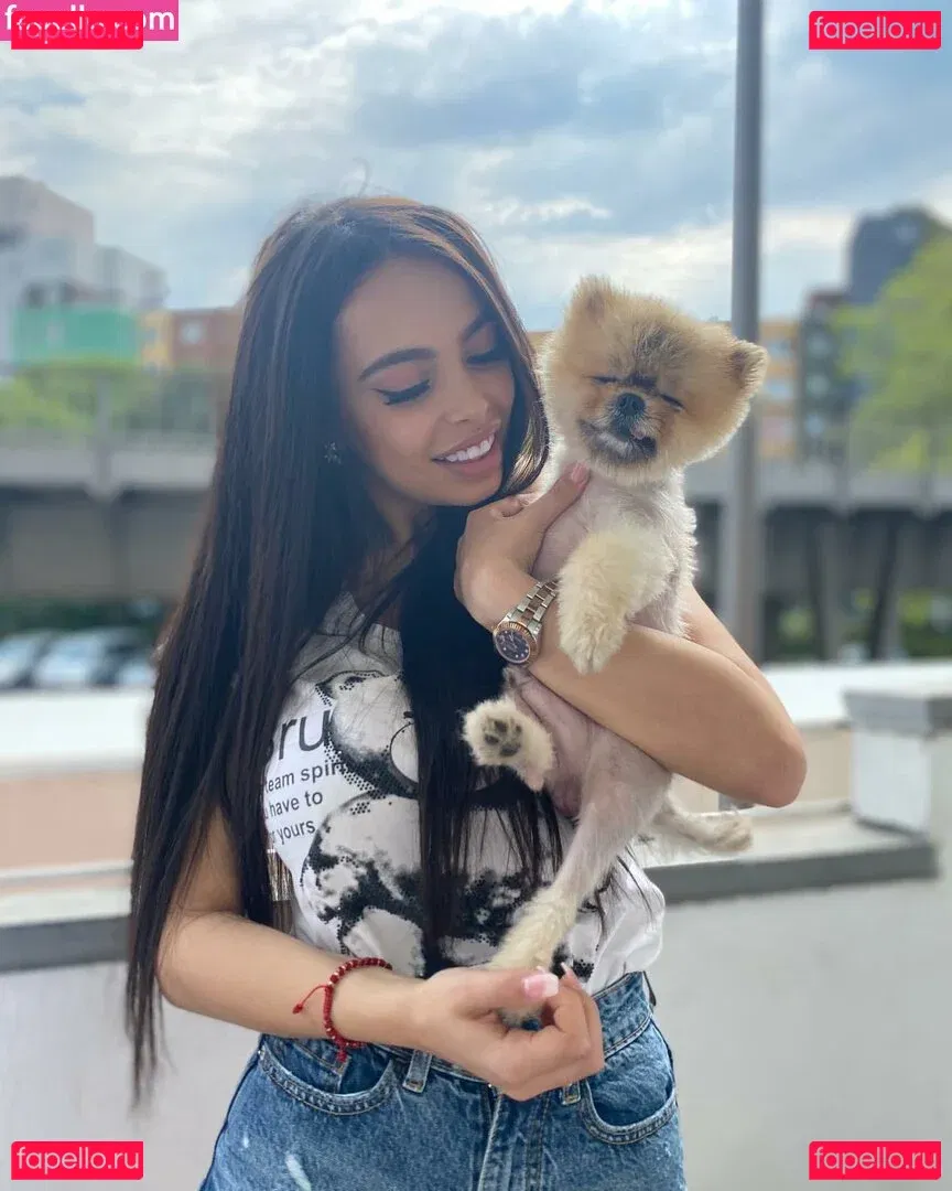 Maya Bulgarien Onlyfans Photo Gallery 