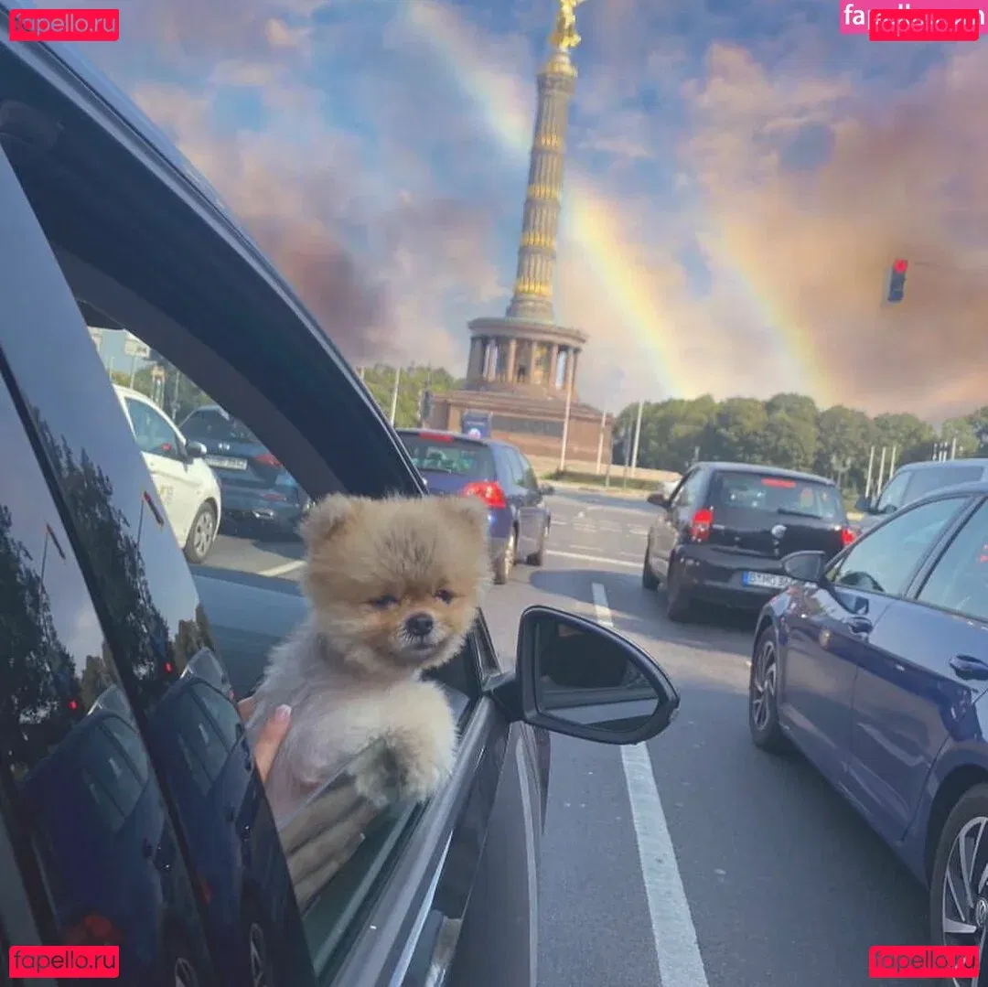 Maya Bulgarien Onlyfans Photo Gallery 