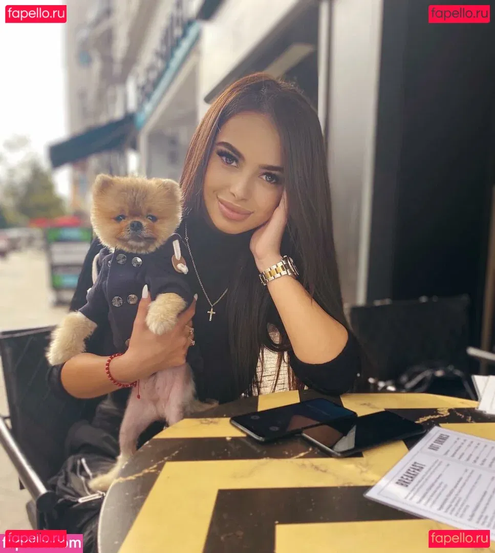 Maya Bulgarien Onlyfans Photo Gallery 