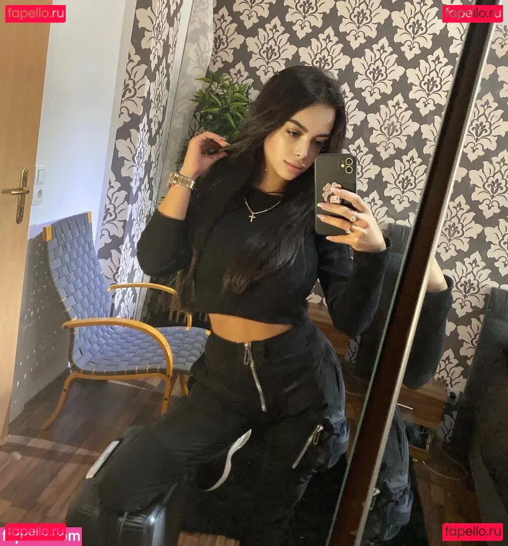 Maya Bulgarien Onlyfans Photo Gallery 