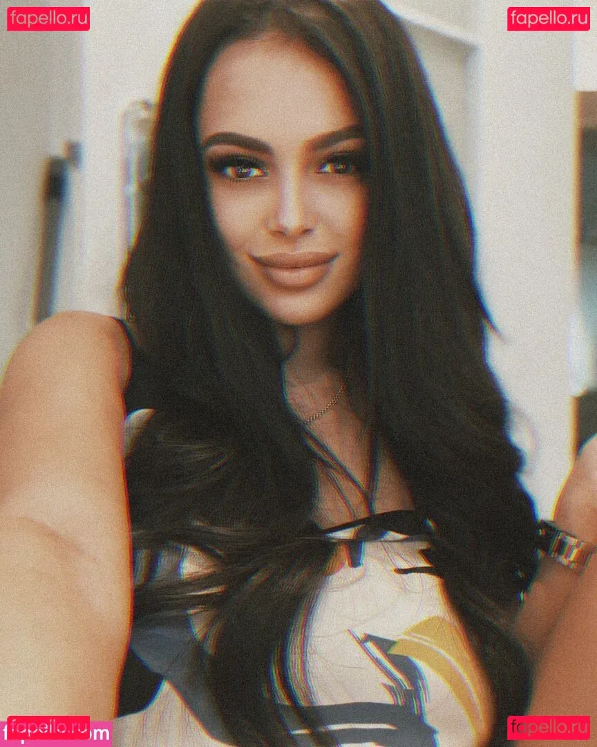 Maya Bulgarien Onlyfans Photo Gallery 