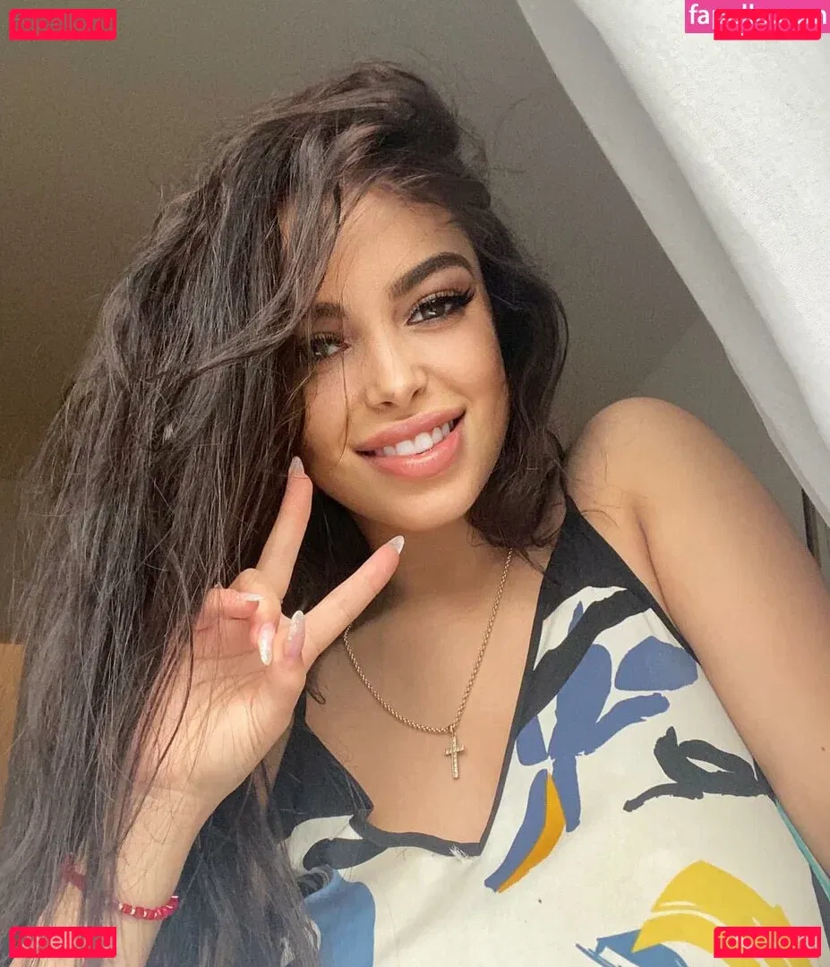 Maya Bulgarien Onlyfans Photo Gallery 