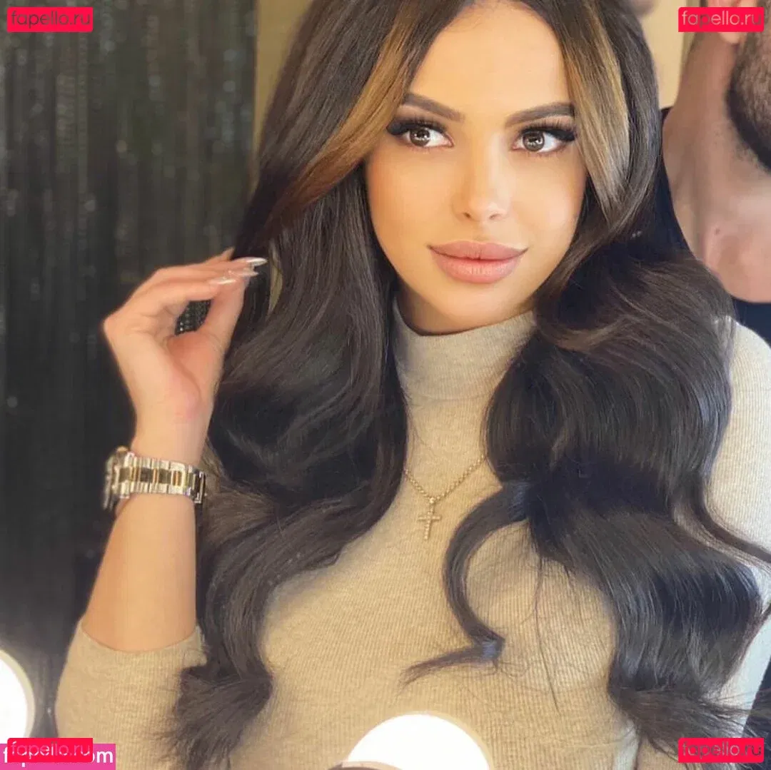 Maya Bulgarien Onlyfans Photo Gallery 