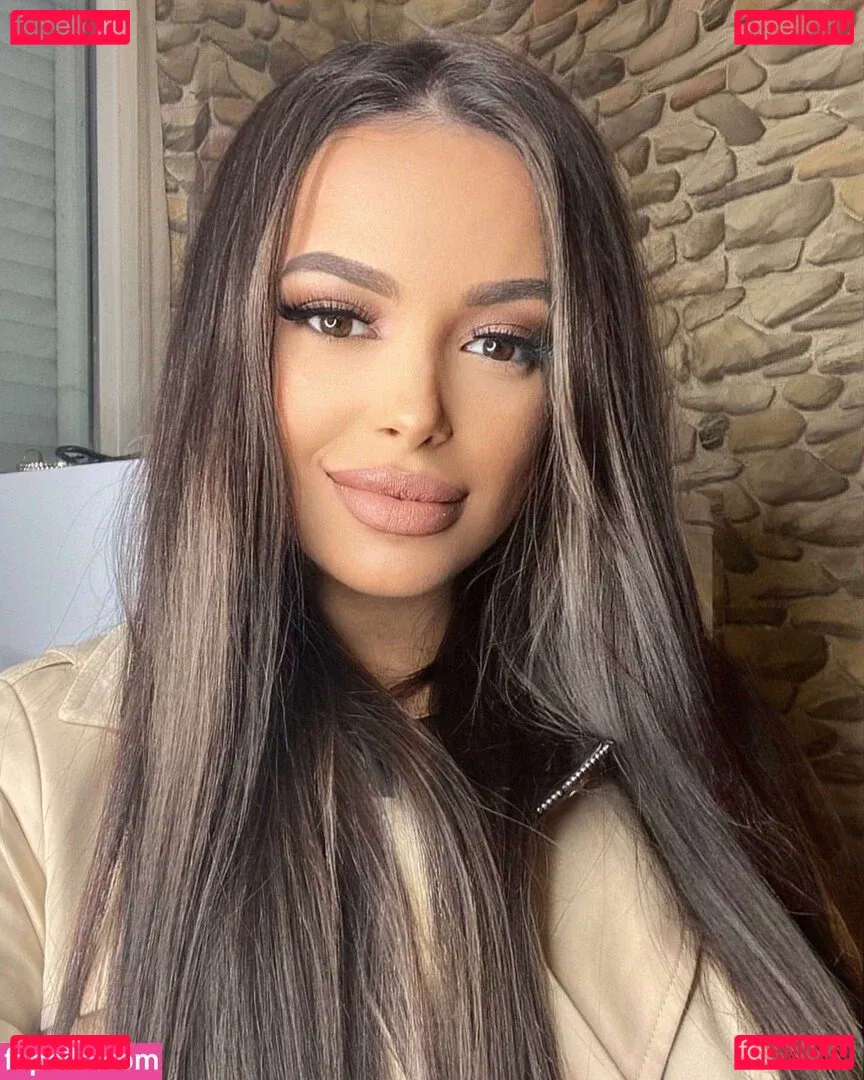 Maya Bulgarien Onlyfans Photo Gallery 