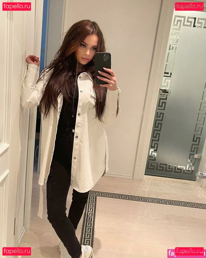 Maya Bulgarien Onlyfans Photo Gallery 