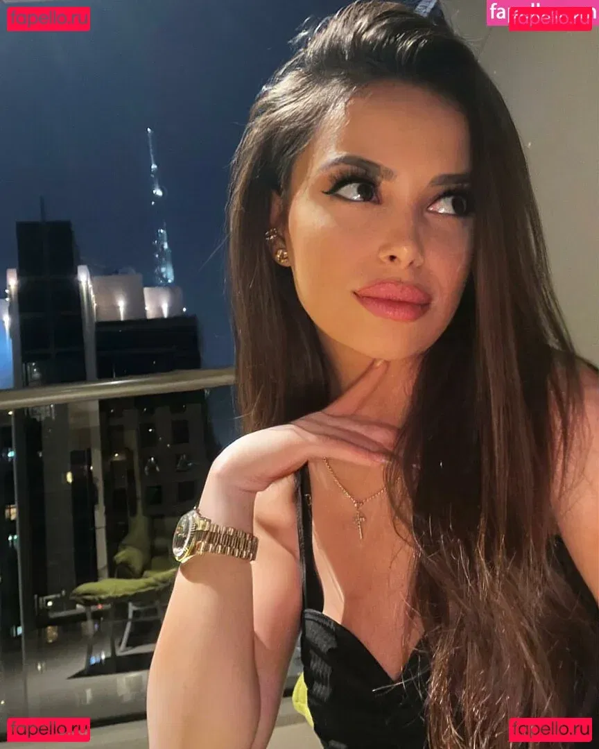 Maya Bulgarien Onlyfans Photo Gallery 