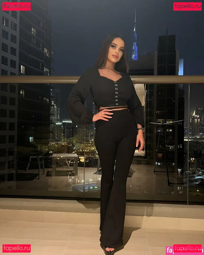 Maya Bulgarien Onlyfans Photo Gallery 