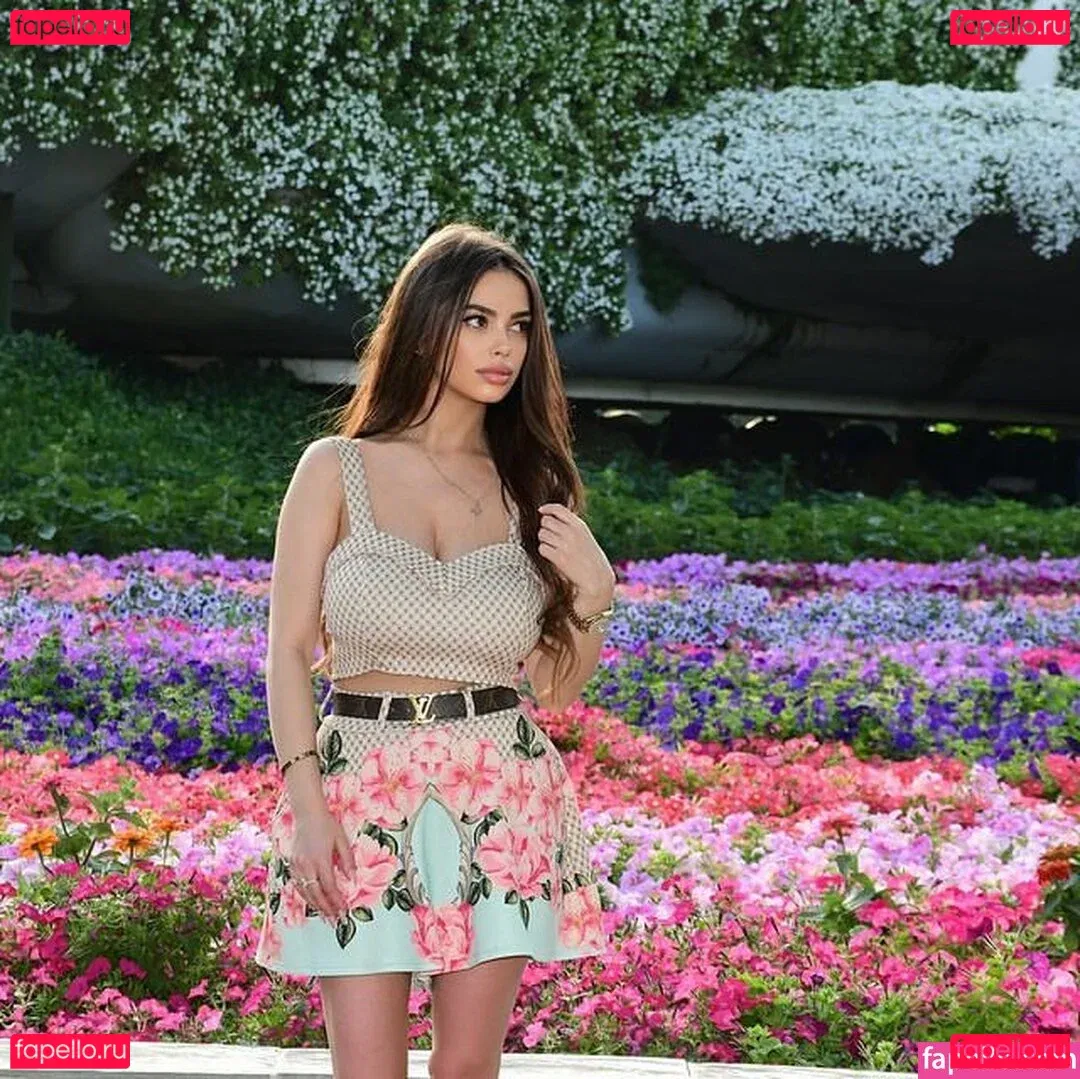 Maya Bulgarien Onlyfans Photo Gallery 