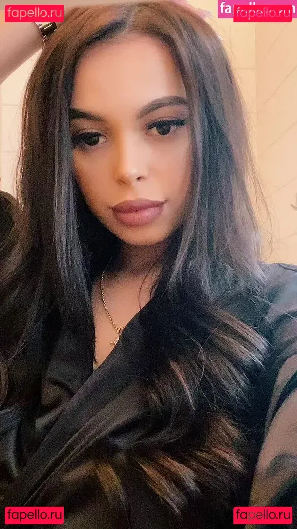 Maya Bulgarien Onlyfans Photo Gallery 