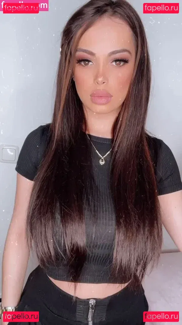 Maya Bulgarien Onlyfans Photo Gallery 