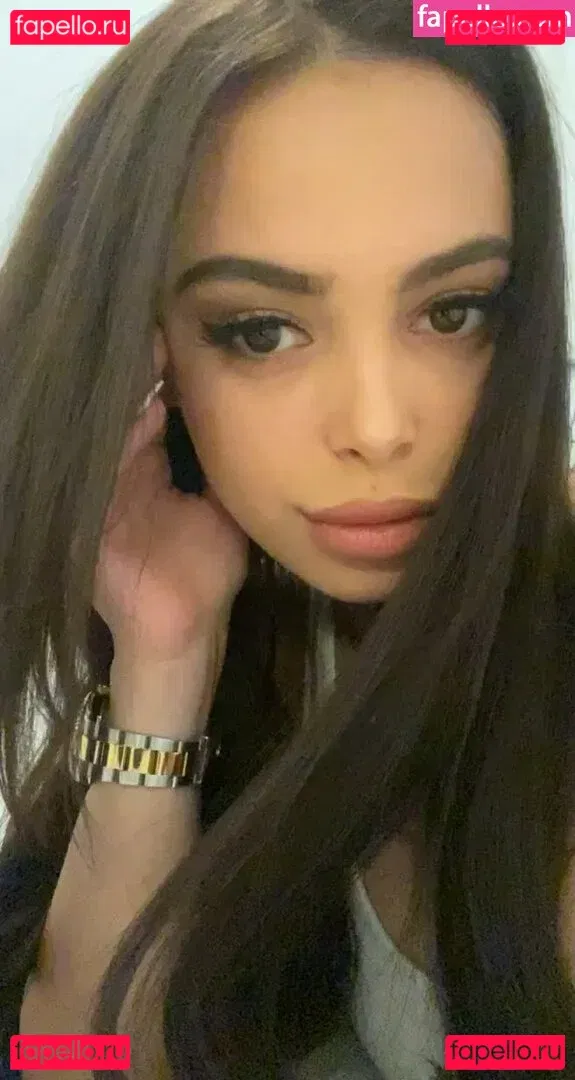 Maya Bulgarien Onlyfans Photo Gallery 