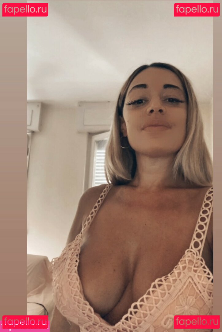 Lottiegio Nude Onlyfans Photo 13