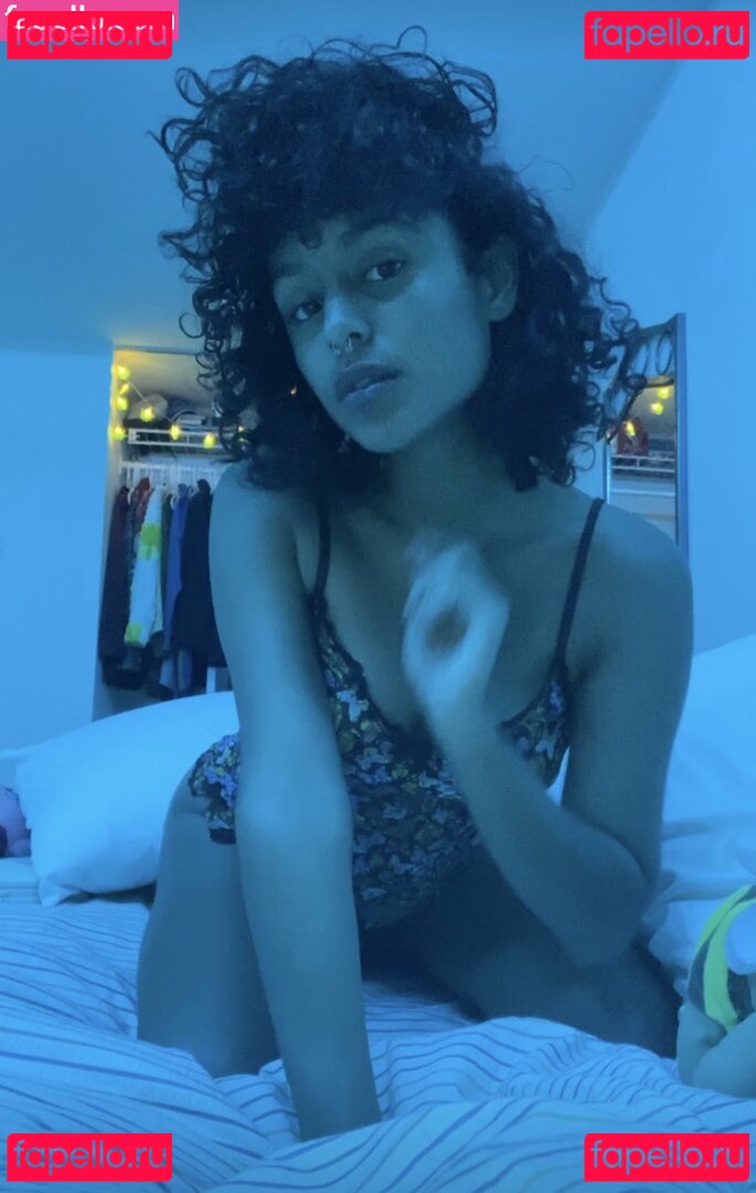 entergalactits Nude Onlyfans Photo 8