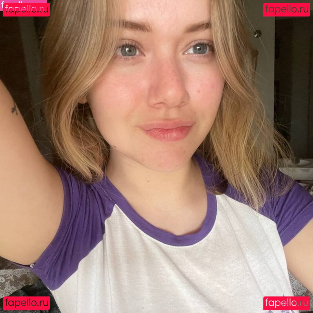 Emmy Bunnies Nude Onlyfans Photo 11
