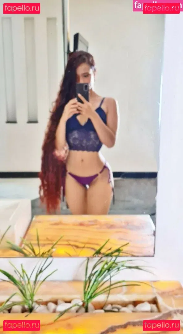 belladuenas Onlyfans Photo Gallery 