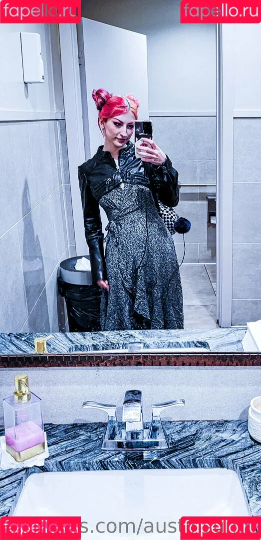 InnocentElixir Onlyfans Photo Gallery 