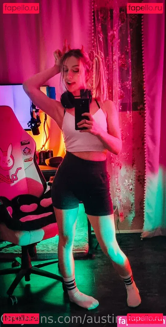 InnocentElixir Onlyfans Photo Gallery 