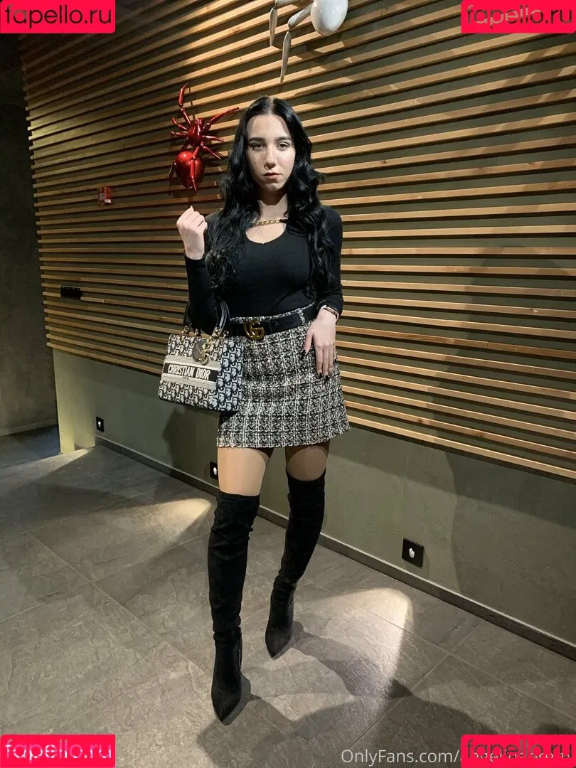 angelinapretty Onlyfans Photo Gallery 