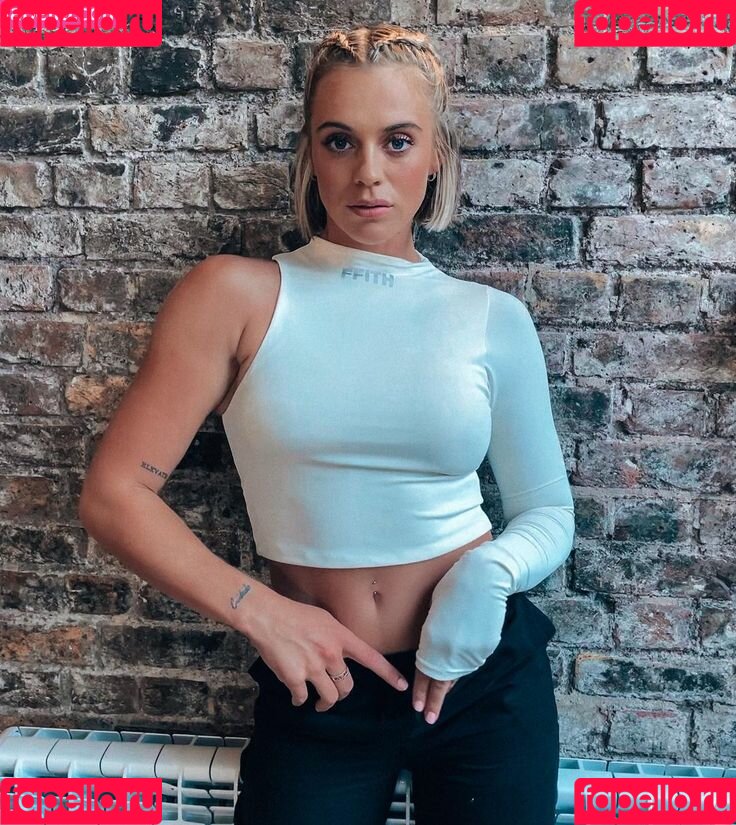 Loira Do Corno Onlyfans Photo Gallery 