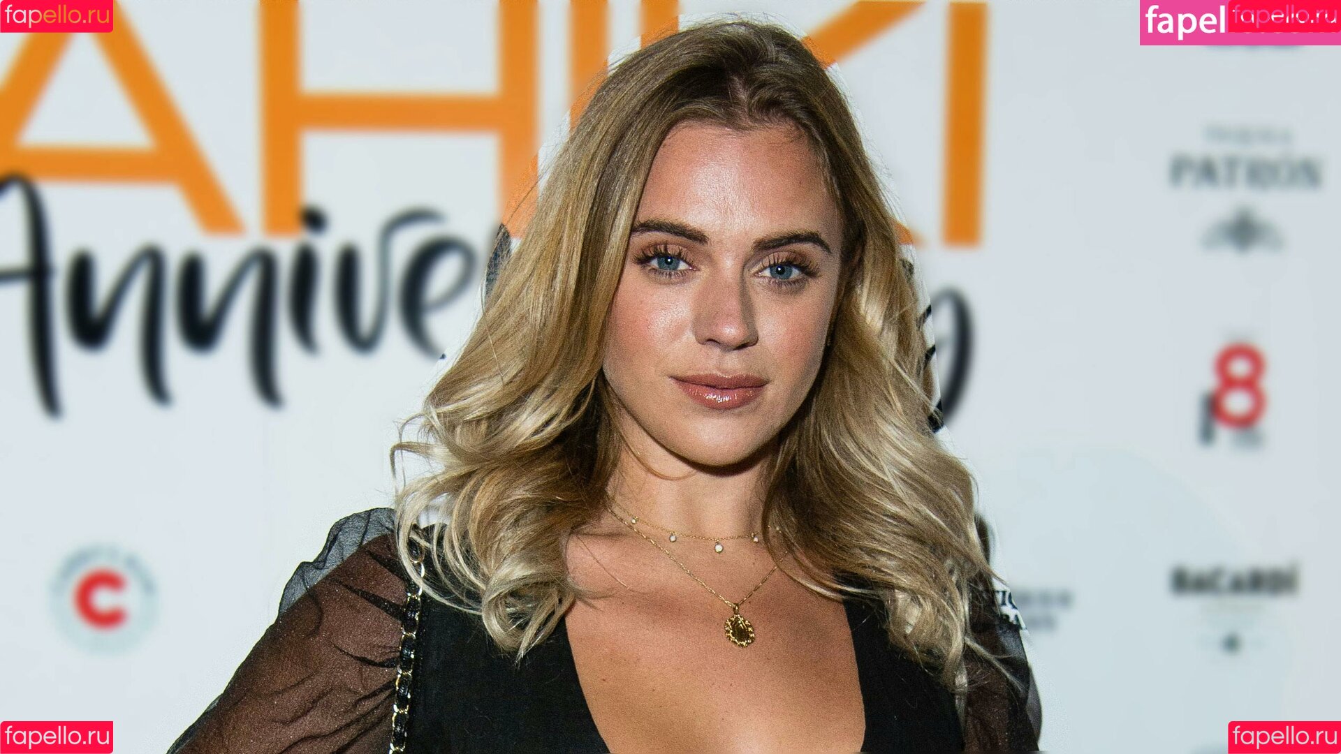 Loira Do Corno Onlyfans Photo Gallery 