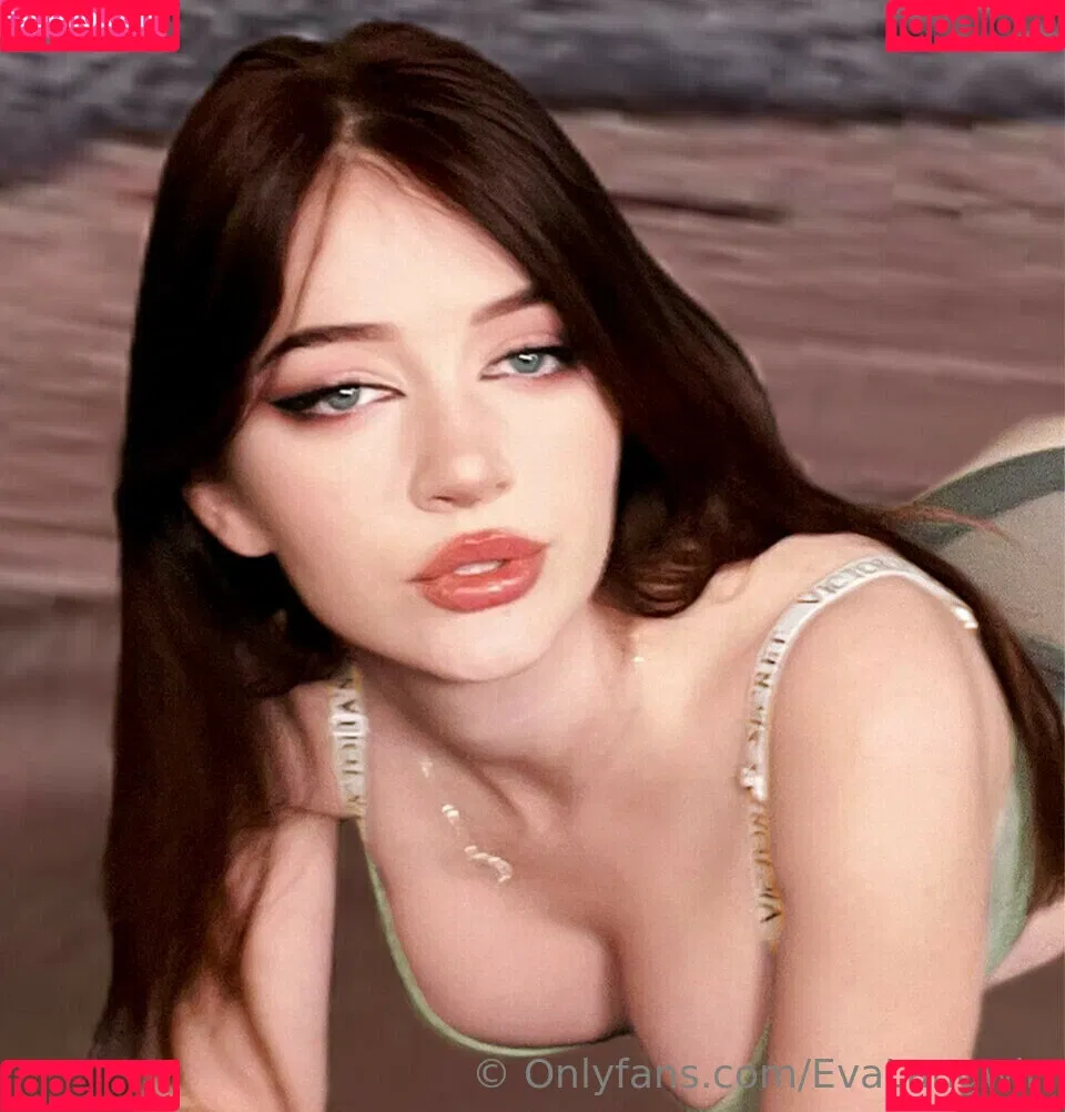 Eva Langwin Onlyfans Photo Gallery 