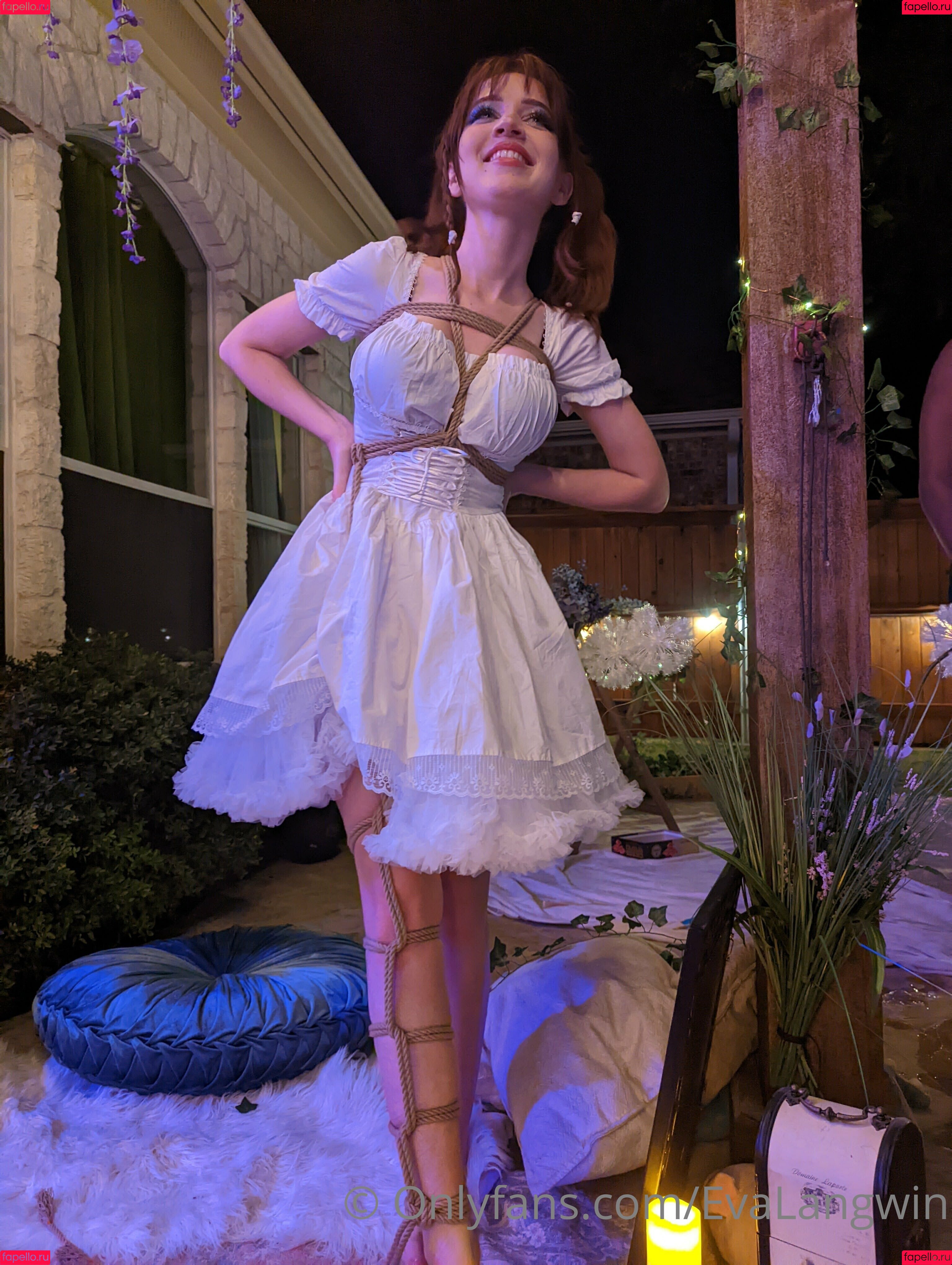 Eva Langwin Onlyfans Photo Gallery 