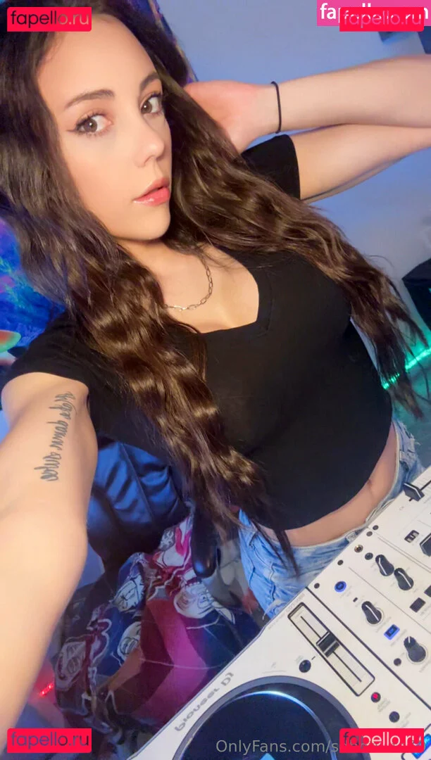 sdhotwife69 Onlyfans Photo Gallery 