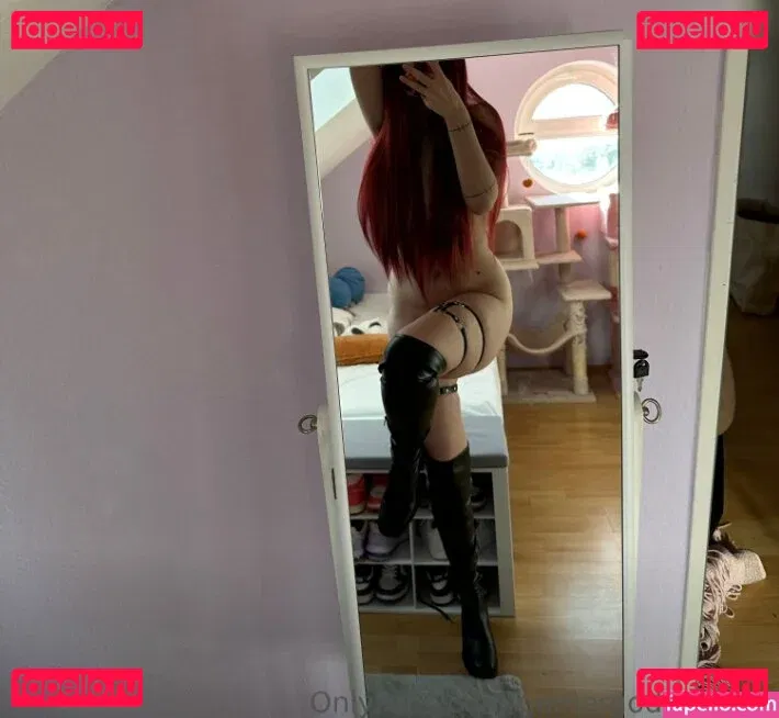 lilbloomix Onlyfans Photo Gallery 