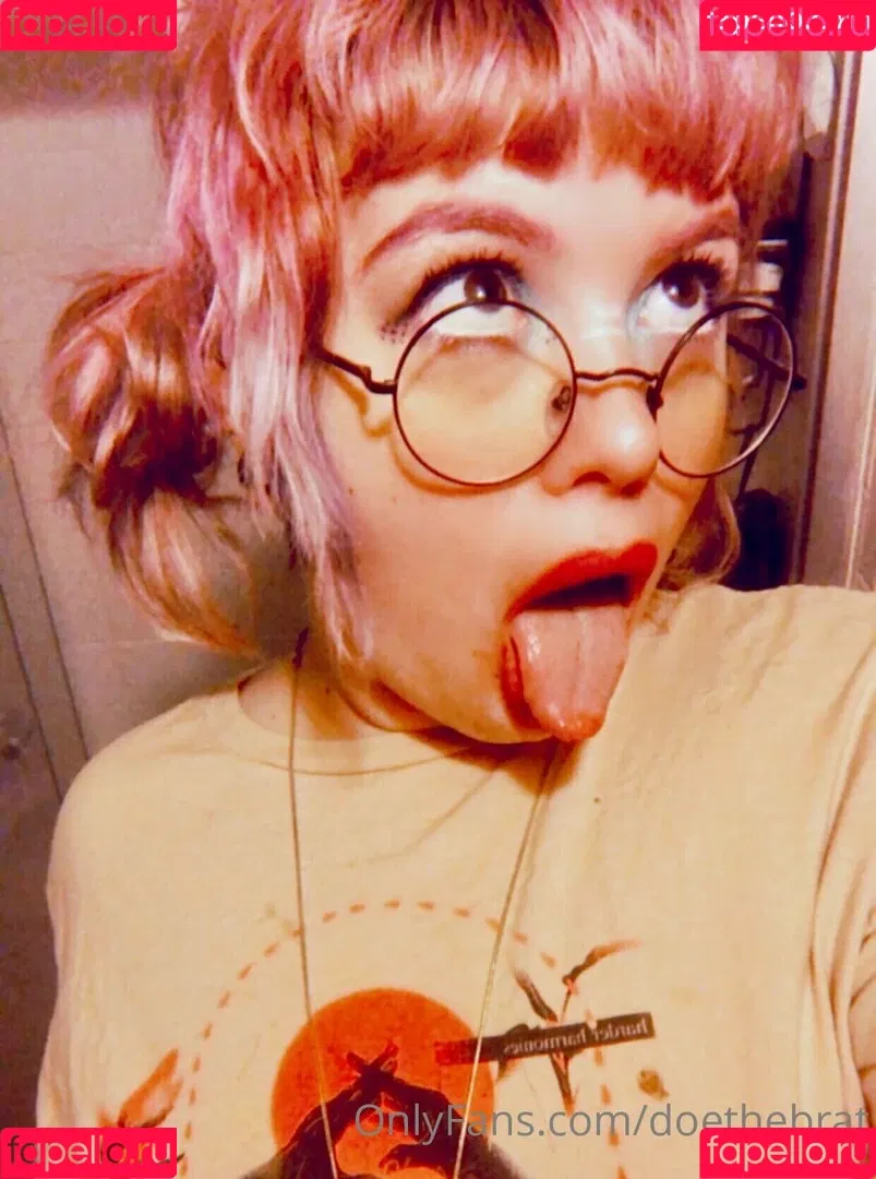 doethebrat Onlyfans Photo Gallery 