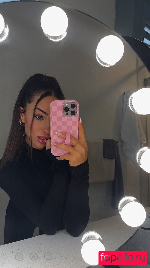 Katie Adler Nude Onlyfans Photo 10