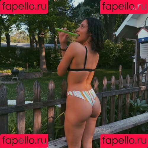 Izzy Clark Onlyfans Photo Gallery 